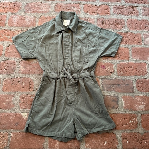Anthropologie Pants - Anthropologie Unpublished Darla Kelp Green Romper Short Jumpsuit Size Small